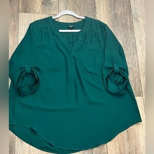 Torrid Harper hunter green Harper blouse